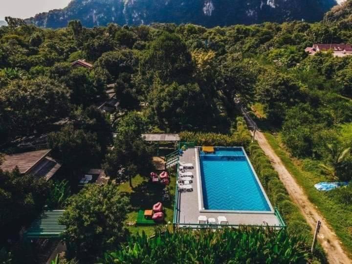 Royal Bamboo Hostel-SHA Certified Khao Sok National Park Exterior foto