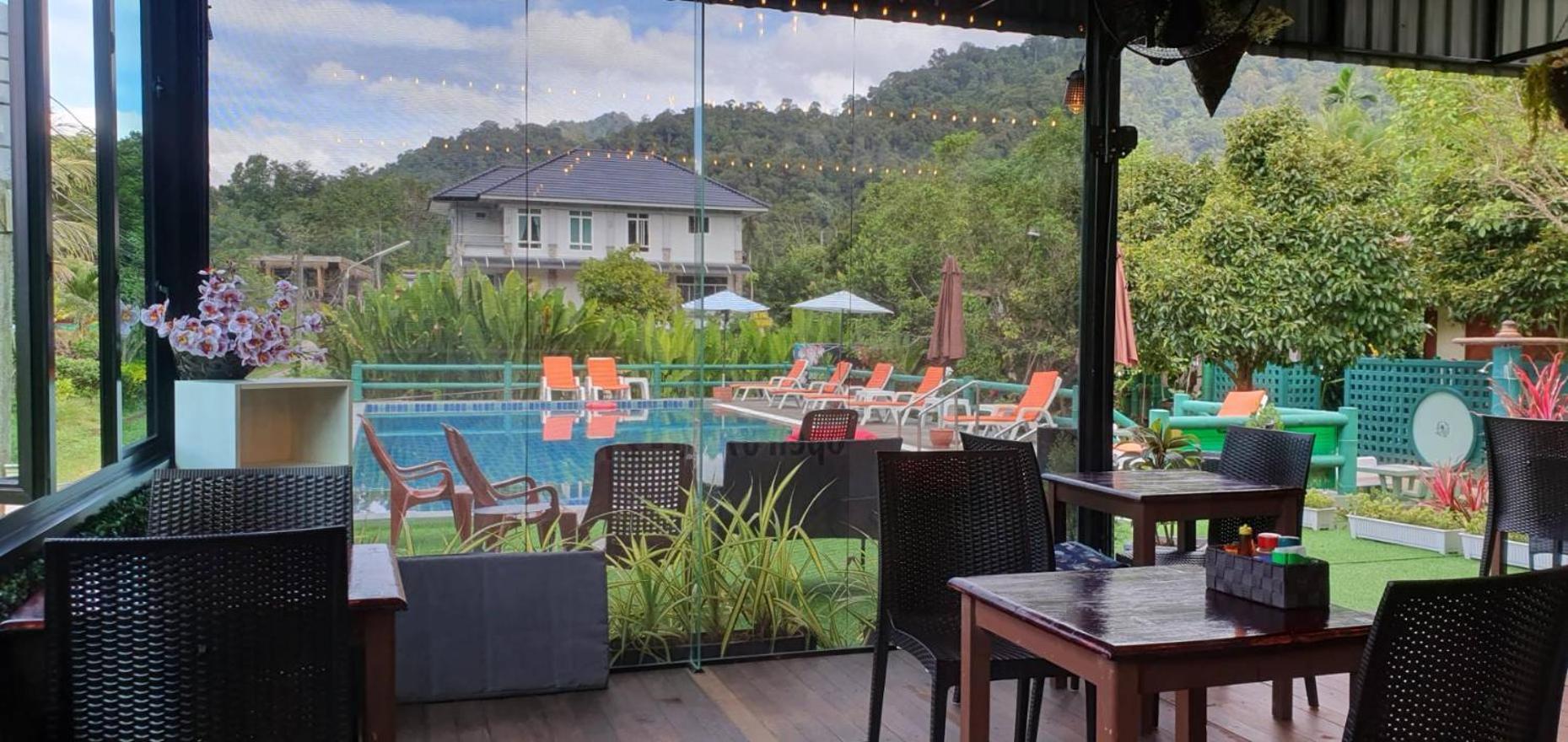 Royal Bamboo Hostel-SHA Certified Khao Sok National Park Exterior foto